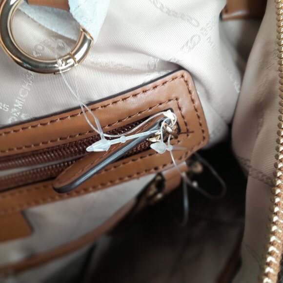 NWOT - MICHAEL KORS Aria Large Shoulder Bag 30T9GXAL3L 230 Women's Luggage Tote - Picture 5 of 7